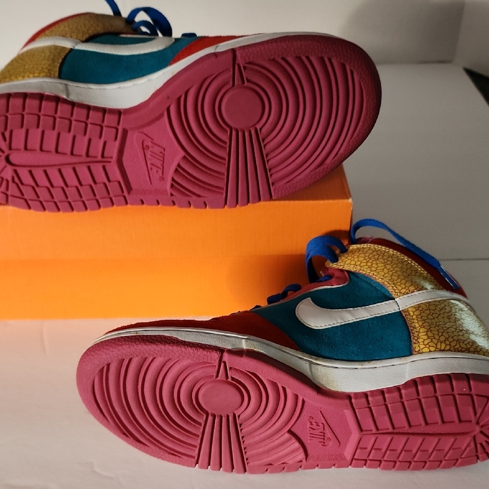 Colorful SUEDEHigh-Top Sneakers NIKE SNEAKERS. - Picture 3 of 3